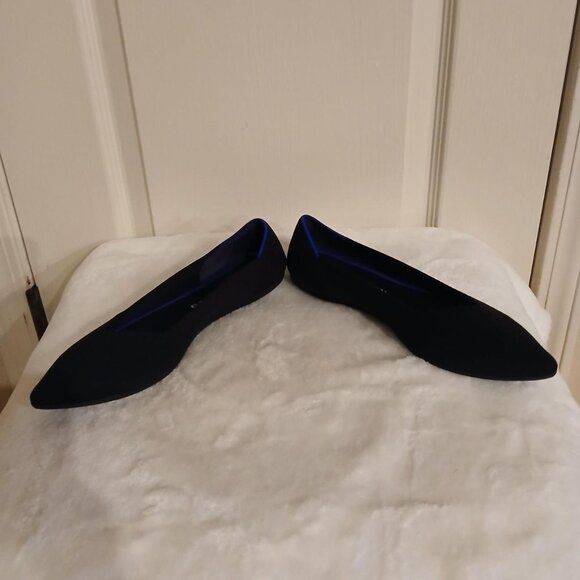 Black pointed toe Rothy's flats in size 8.5 - Picture 4 of 8